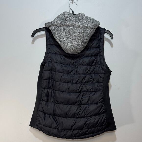 Special One women’s puffer vest with hood. Size L - Picture 4 of 11